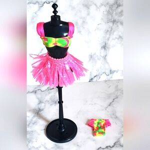 VTG 1990 Hawaiian Fun Barbie Doll Mattel Beach Bikini Fashion Pink Hula  Skirt